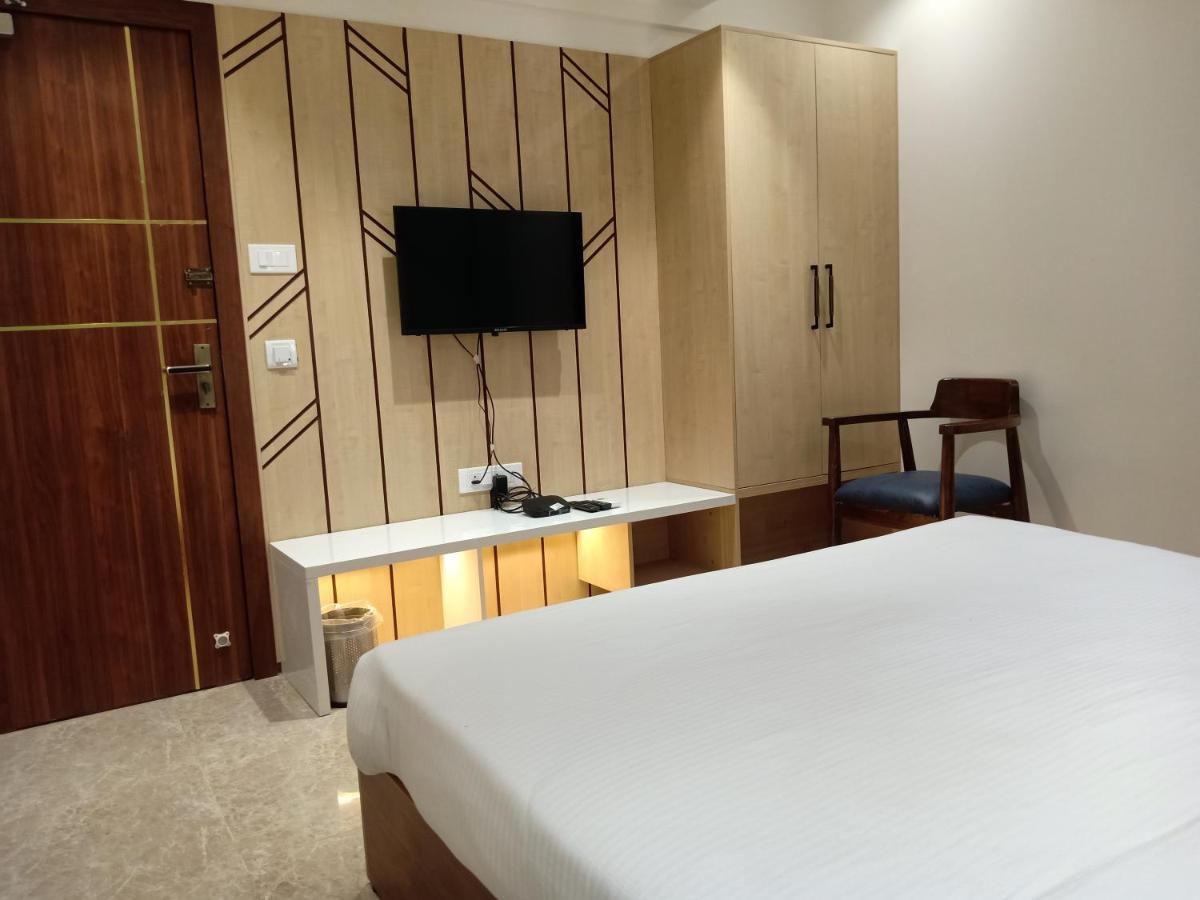 Hotel Suvarnam Residency Ahmednagar Cameră foto